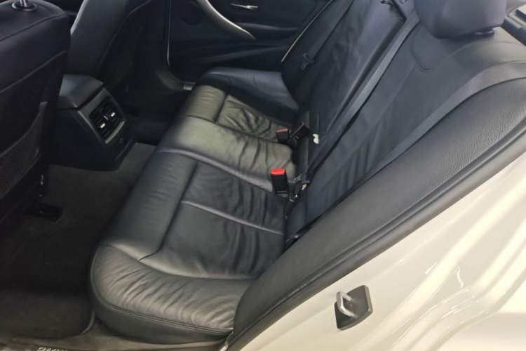 Used BMW 3 Series 2014 320i Sport Edition Left Rear Seat