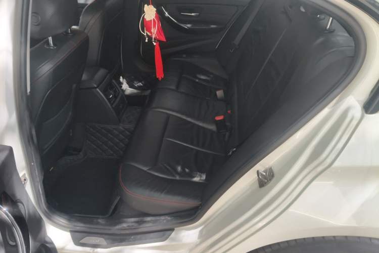 Used BMW 3 Series 2014 320i Sport Design Package Left Rear Seat