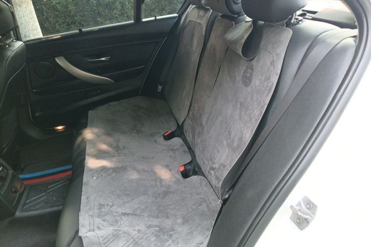 Used BMW 3 Series 2014 320Li Fashion Model Left Rear Seat