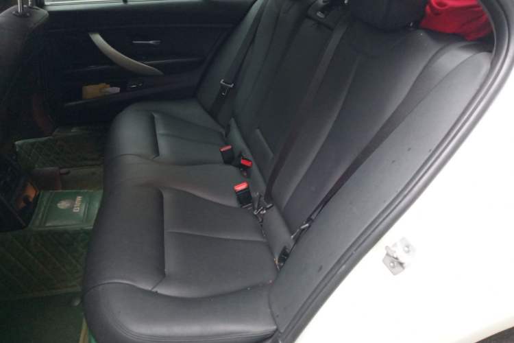 Used BMW 3 Series 2014 320Li Fashion Model Left Rear Seat