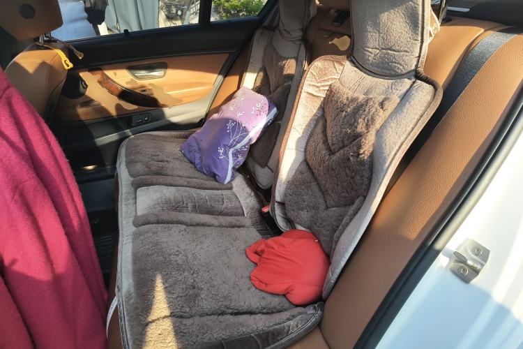 Used BMW 3 Series 2014 320Li Luxury Design Package Left Rear Seat