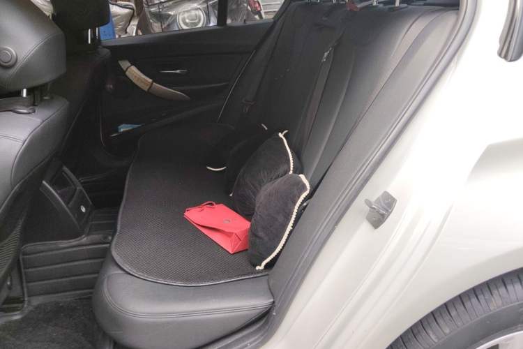 Used BMW 3 Series 2014 320i Sport Edition Left Rear Seat