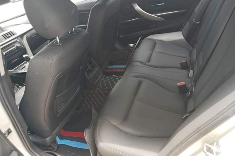 Used BMW 3 Series 2014 320Li Fashion Model Left Rear Seat