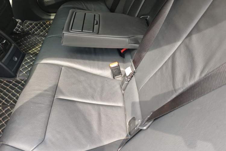 Used BMW 3 Series 2014 320i Sport Edition Left Rear Seat