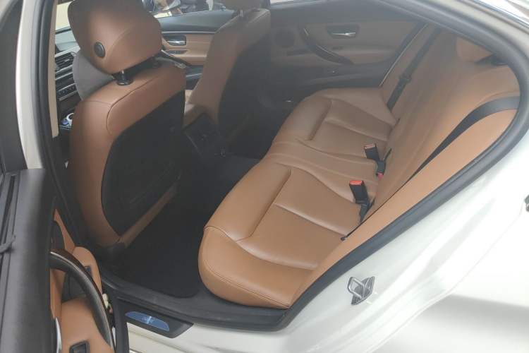 Used BMW 3 Series 2014 320Li Luxury Design Package Left Rear Seat