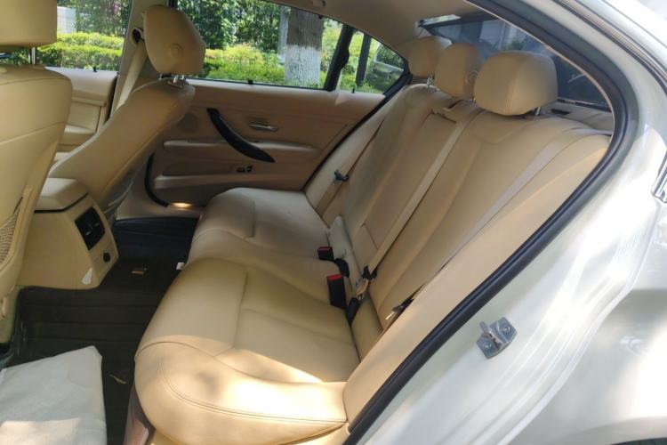 Used BMW 3 Series 2014 320Li Luxury Design Package Left Rear Seat