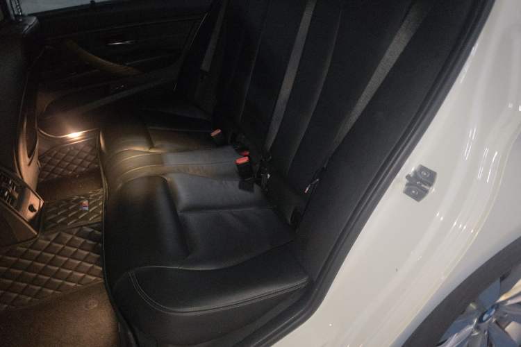 Used BMW 3 Series 2014 320Li Fashion Design Package Left Rear Seat