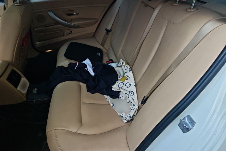Used BMW 3 Series 2014 320Li Fashion Model Left Rear Seat