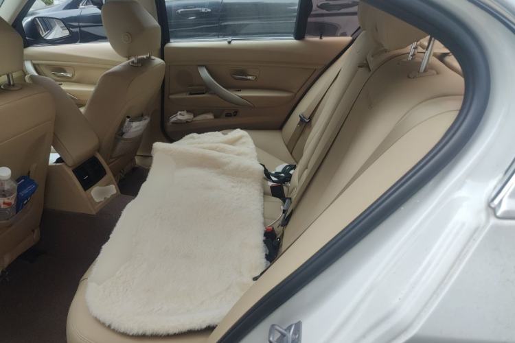 Used BMW 3 Series 2014 320Li Fashion Model Left Rear Seat