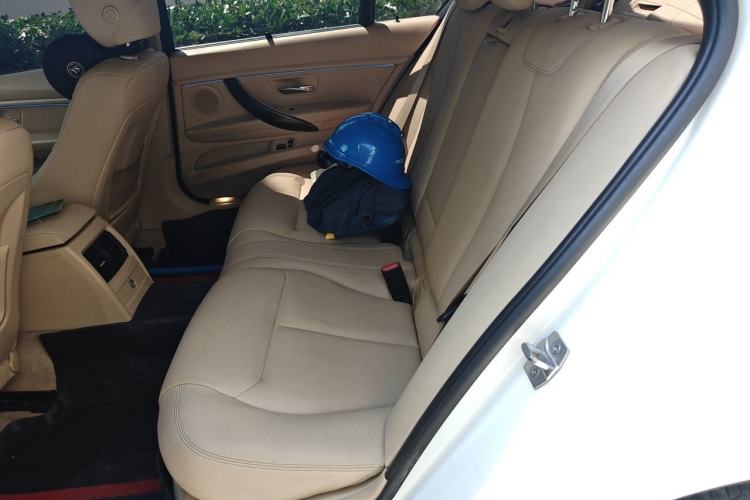 Used BMW 3 Series 2014 320Li Fashion Model Left Rear Seat