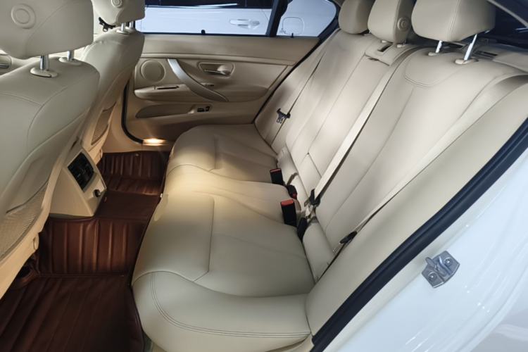Used BMW 3 Series 2014 320Li Fashion Model Left Rear Seat