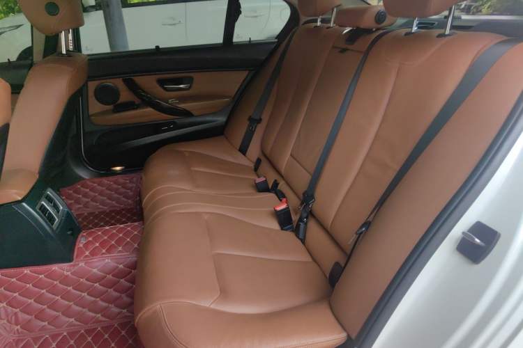 Used BMW 3 Series 2014 320Li Luxury Design Package Left Rear Seat