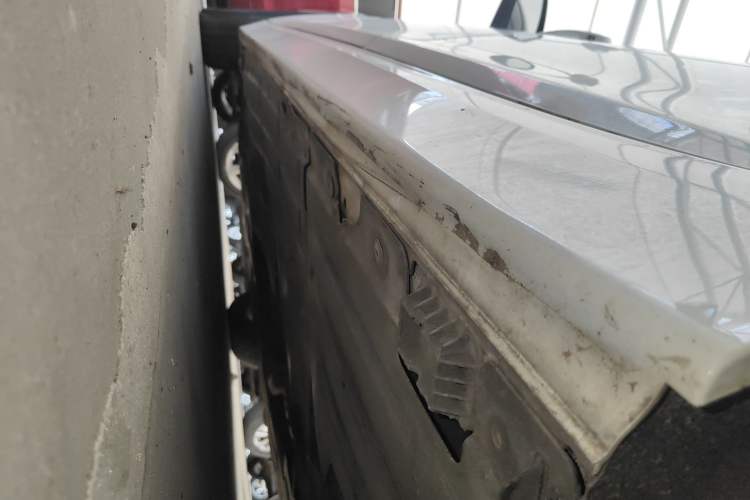 Used BMW 3 Series 2014 320Li Fashion Model Left Side Sill