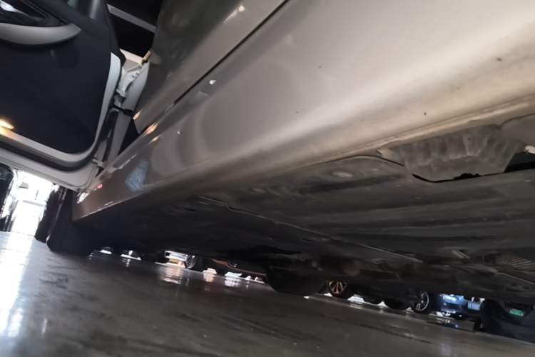 Used BMW 3 Series 2014 320Li Fashion Model Left Side Sill