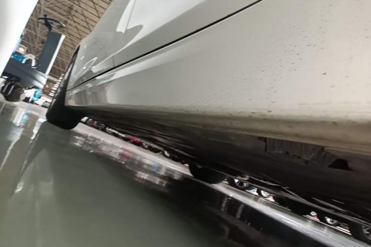 Used BMW 3 Series 2014 320Li Fashion Model Left Side Sill