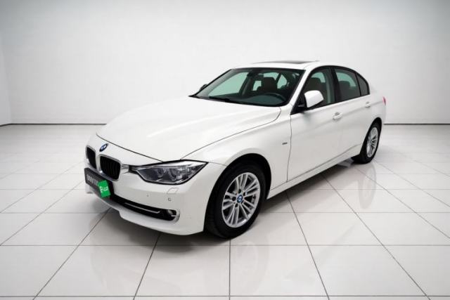 Ojetý BMW 3 Series 2014 320Li Fashion Model