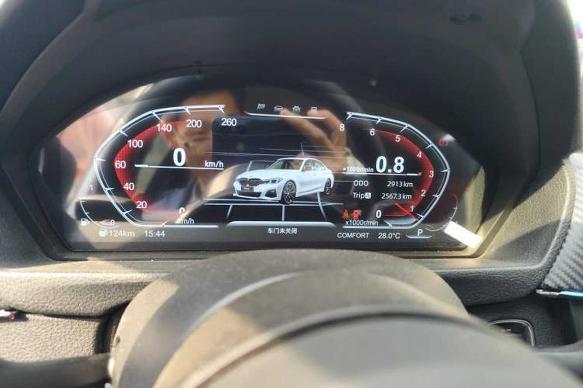 Used BMW 3 Series 2014 320Li Fashion Model Odometer Close Up