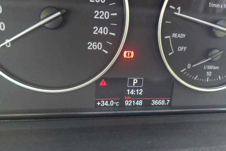 Used BMW 3 Series 2014 328Li Year of the Horse Limited Edition Odometer Close Up