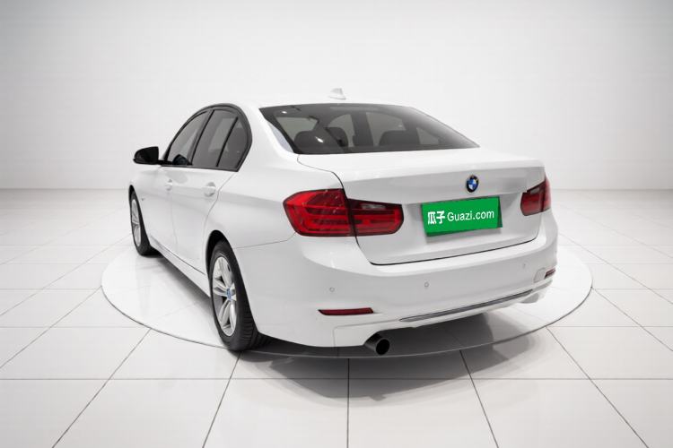 Used BMW 3 Series 2014 320i Active Edition Rear Left 45 Deg