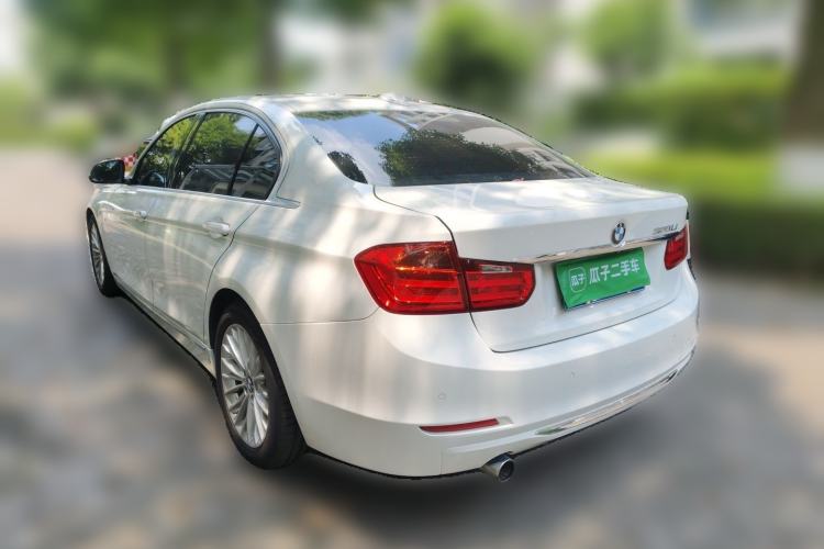 Used BMW 3 Series 2014 320Li Luxury Design Package Rear Left 45 Deg