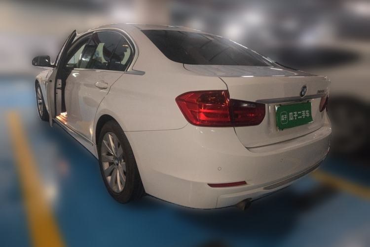 Used BMW 3 Series 2014 320Li Fashion Design Package Rear Left 45 Deg