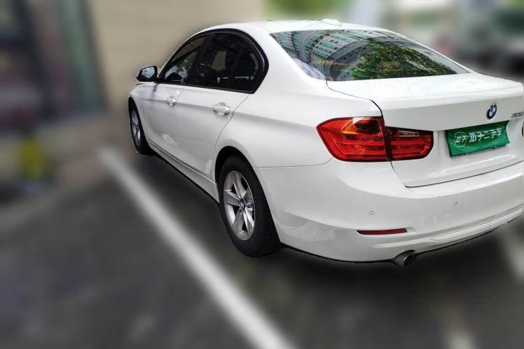 Used BMW 3 Series 2014 320i Sport Edition Rear Left 45 Deg
