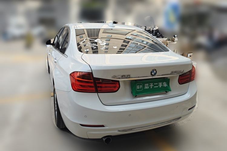 Used BMW 3 Series 2014 320Li Fashion Model Rear Left 45 Deg