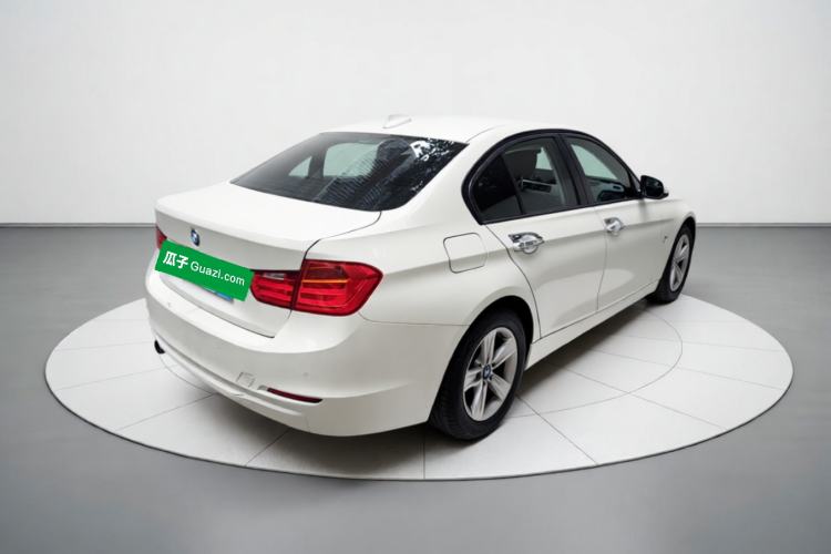 Used BMW 3 Series 2014 320i Sport Edition Rear Right 45 Deg