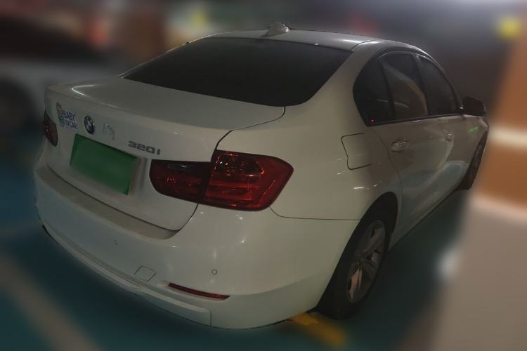 Used BMW 3 Series 2014 320i Sport Edition Rear Right 45 Deg