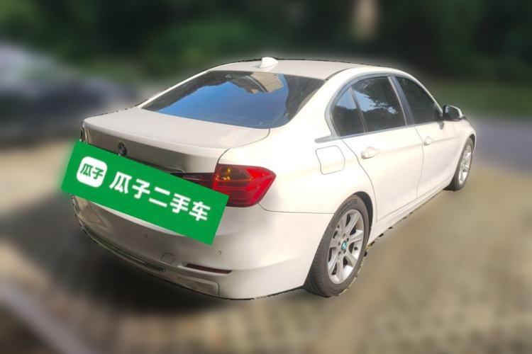 Used BMW 3 Series 2014 328Li Fashion Model Rear Right 45 Deg