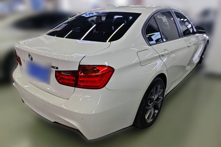 Used BMW 3 Series 2014 320i Sport Edition Rear Right 45 Deg
