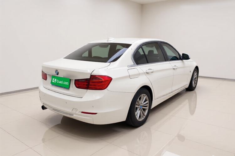 Used BMW 3 Series 2014 320Li Fashion Model Rear Right 45 Deg