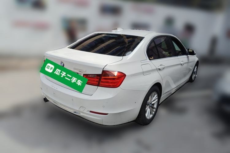 Used BMW 3 Series 2014 320Li Fashion Model Rear Right 45 Deg
