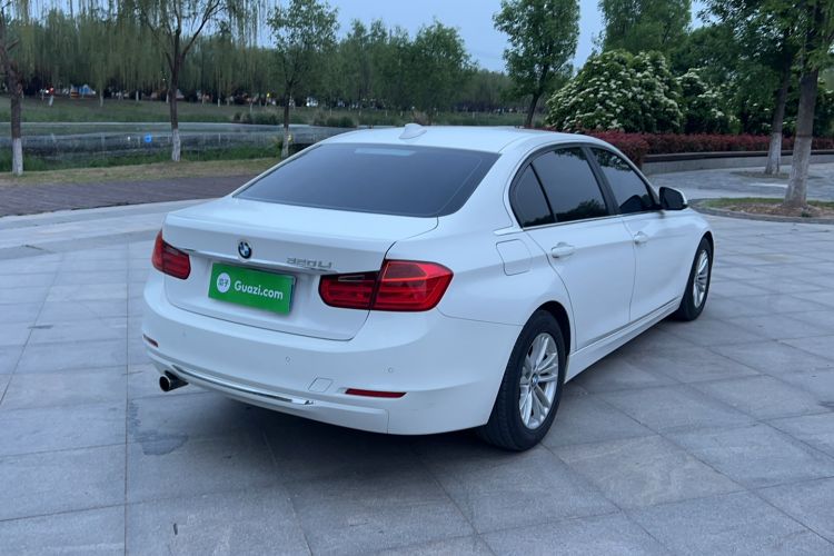 Used BMW 3 Series 2014 320Li Fashion Model Rear Right 45 Deg