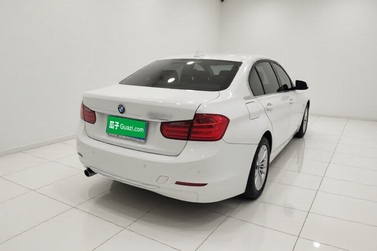 Used BMW 3 Series 2014 320Li Fashion Model Rear Right 45 Deg