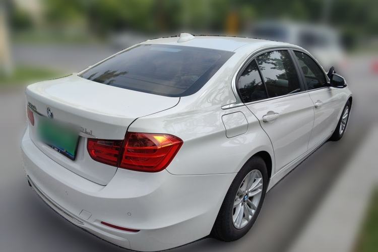 Used BMW 3 Series 2014 320Li Fashion Model Rear Right 45 Deg