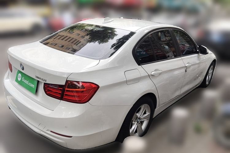 Used BMW 3 Series 2014 320i Sport Edition Rear Right 45 Deg