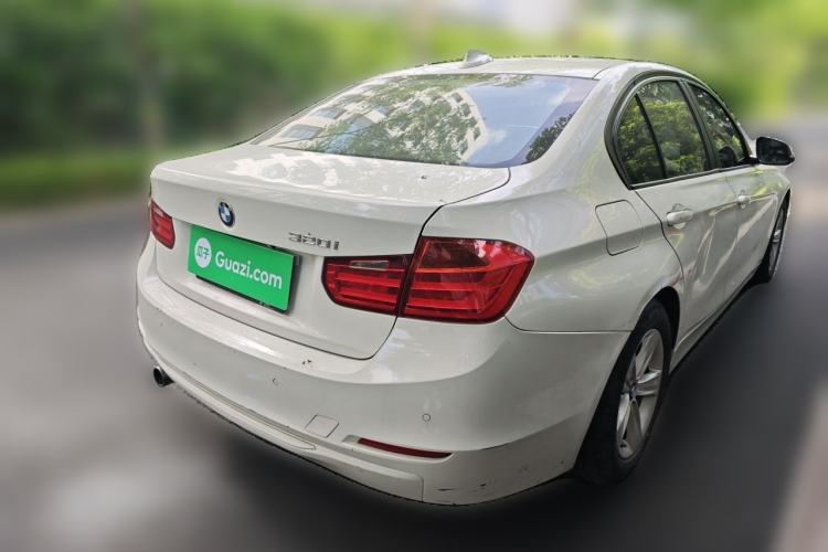 Used BMW 3 Series 2014 320i Active Edition Rear Right 45 Deg