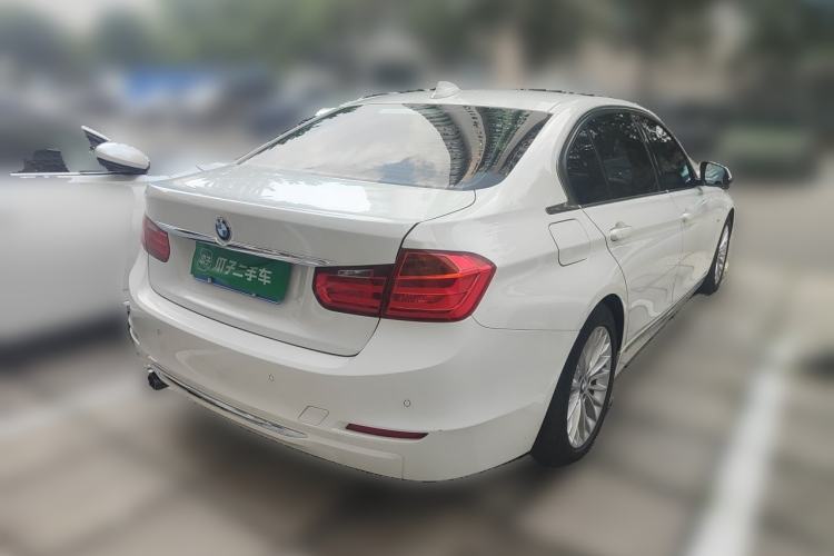 Used BMW 3 Series 2014 320Li Luxury Design Package Rear Right 45 Deg