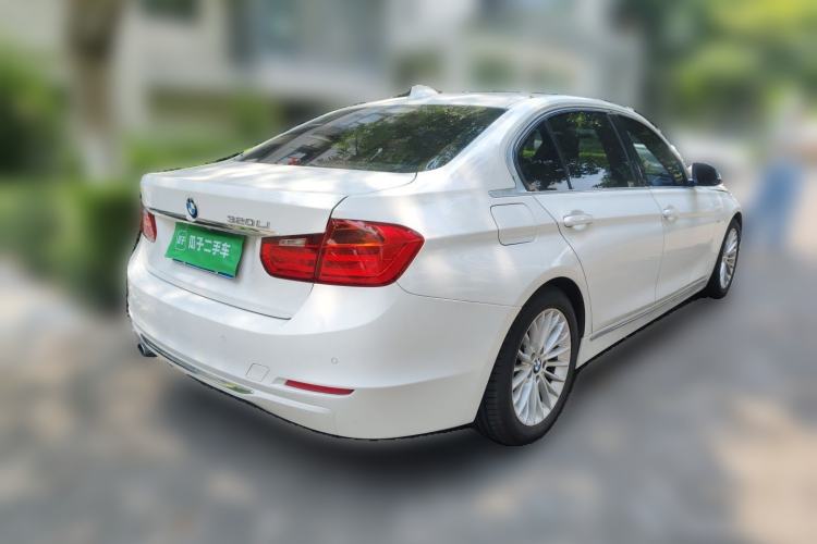 Used BMW 3 Series 2014 320Li Luxury Design Package Rear Right 45 Deg