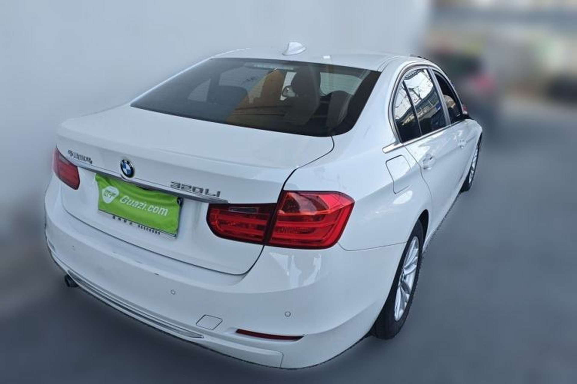 Used BMW 3 Series 2014 320Li Fashion Model Rear Right 45 Deg