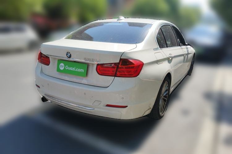 Used BMW 3 Series 2014 320Li Luxury Design Package Rear Right 45 Deg