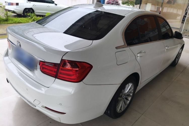 Used BMW 3 Series 2014 320Li Fashion Model Rear Right 45 Deg