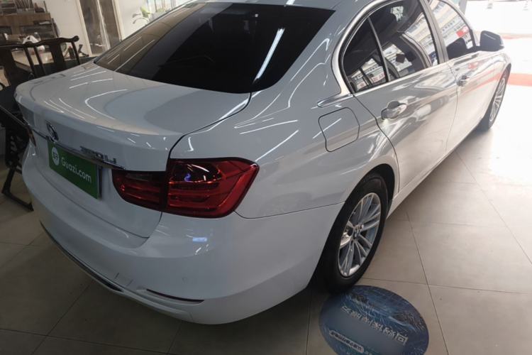 Used BMW 3 Series 2014 320Li Fashion Model Rear Right 45 Deg