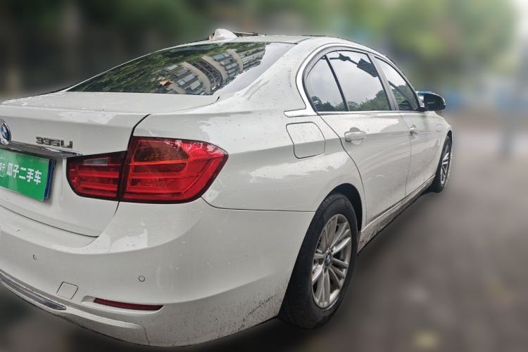 Used BMW 3 Series 2014 320Li Fashion Model Rear Right 45 Deg