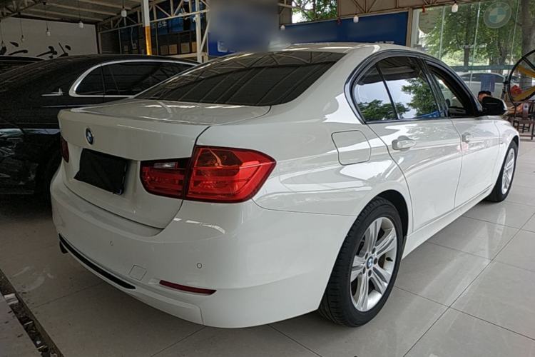 Used BMW 3 Series 2014 320i Sport Design Package Rear Right 45 Deg
