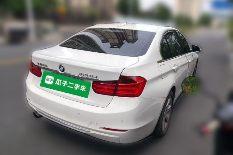 Used BMW 3 Series 2014 328Li Fashion Model Rear Right 45 Deg