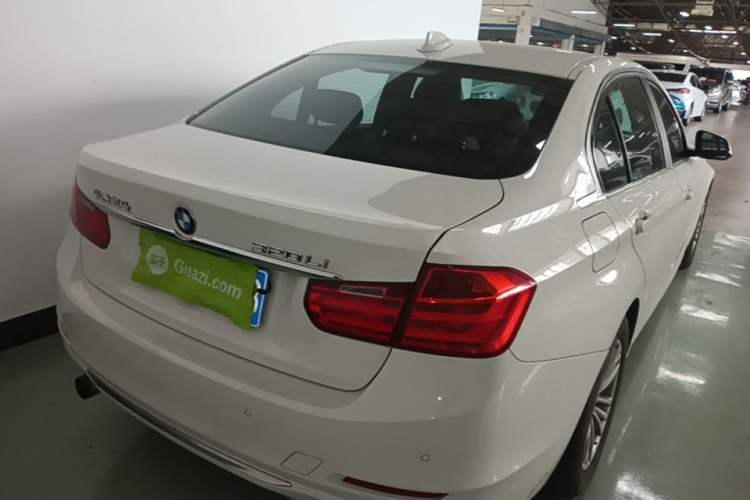 Used BMW 3 Series 2014 320Li Fashion Model Rear Right 45 Deg