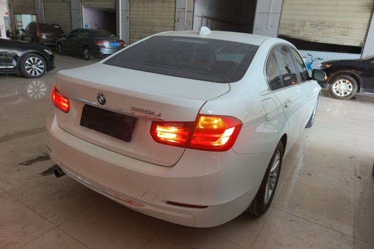 Used BMW 3 Series 2014 320Li Fashion Model Rear Right 45 Deg
