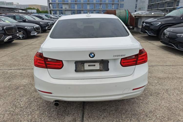 Used BMW 3 Series 2014 320i Sport Edition Rear